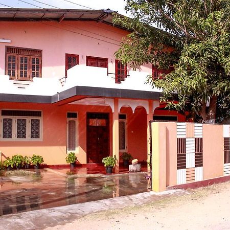 D'Villa Guest House Jaffna Exterior photo